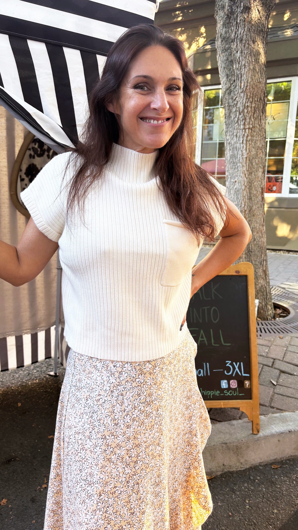 Cream short sleeve top