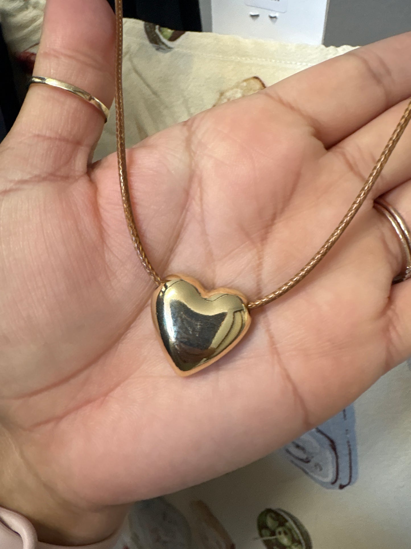 Heart pendant cord necklace