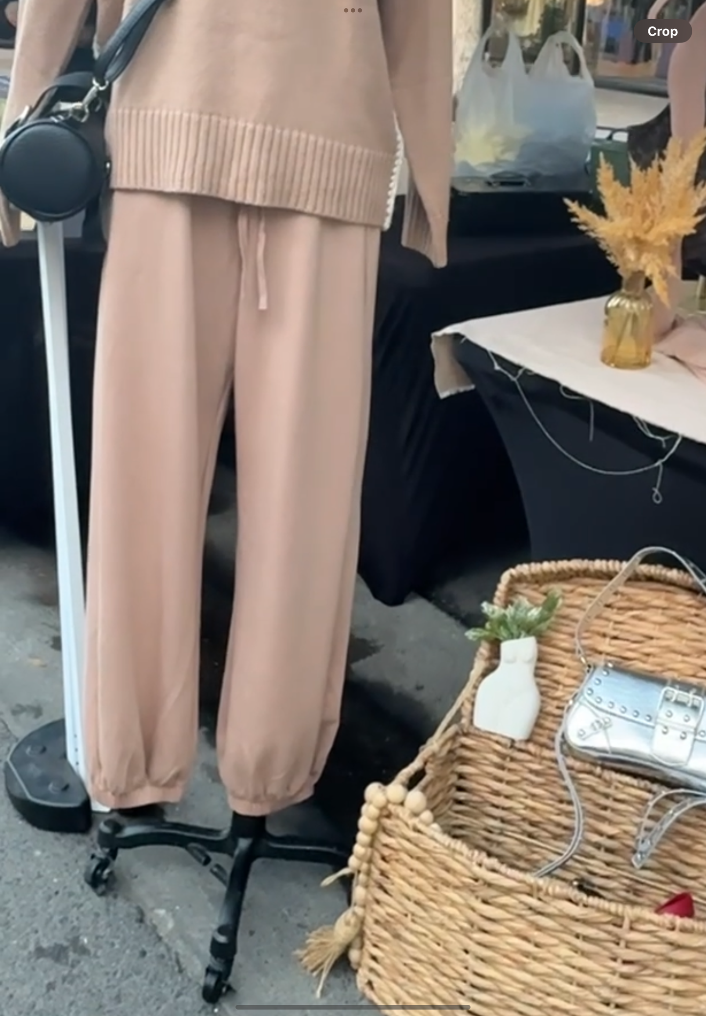 Scrunched sweatpants