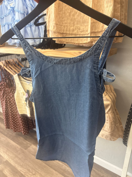 L. Chambray top