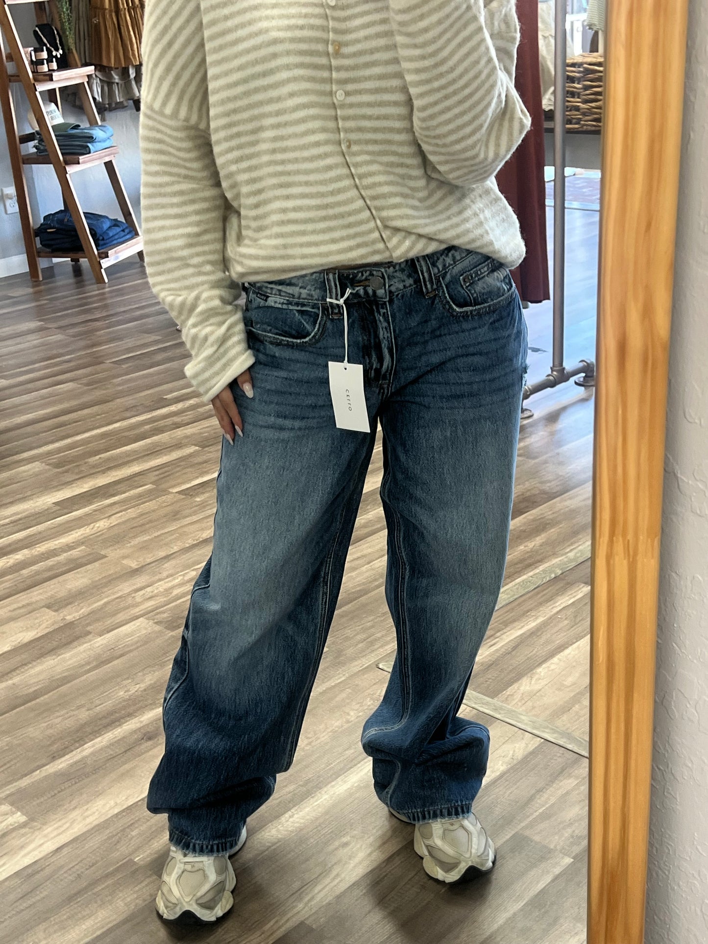Low baggy jean
